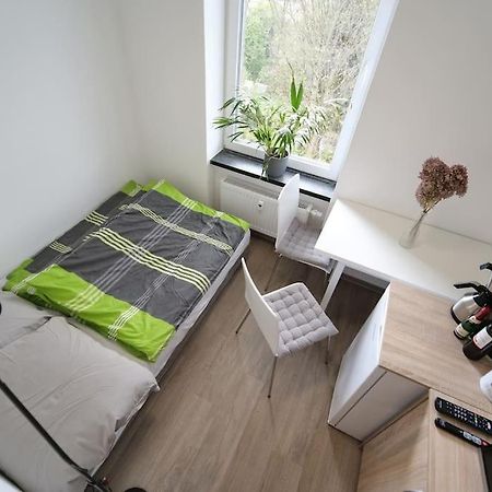 Preiswertes Modernes Gaestezimmer In Aue Bad-Schlema 외부 사진