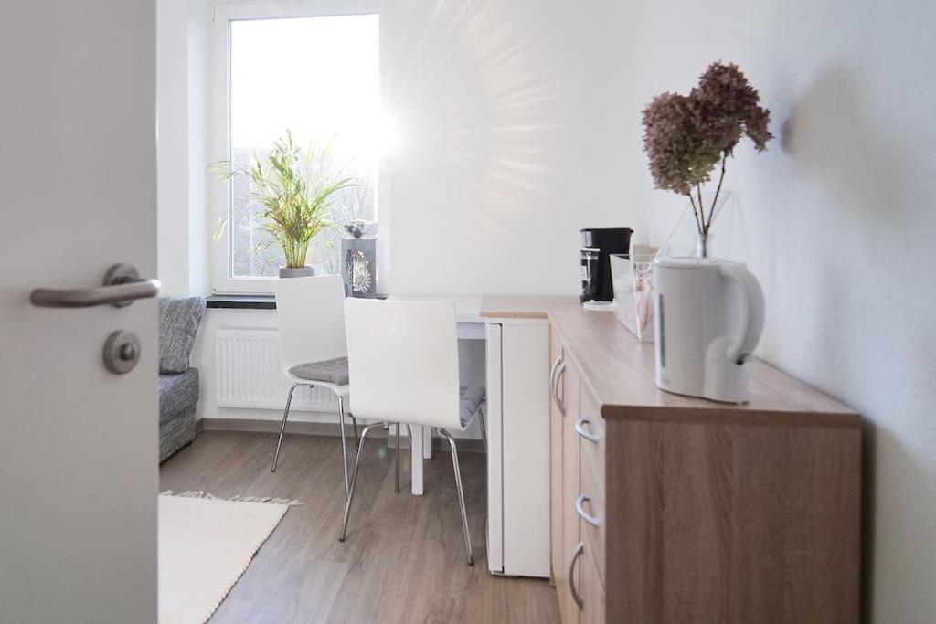Preiswertes Modernes Gaestezimmer In Aue Bad-Schlema 외부 사진
