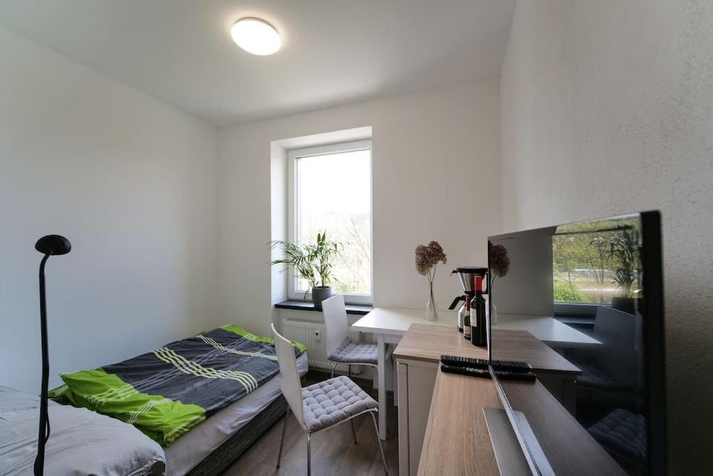 Preiswertes Modernes Gaestezimmer In Aue Bad-Schlema 외부 사진